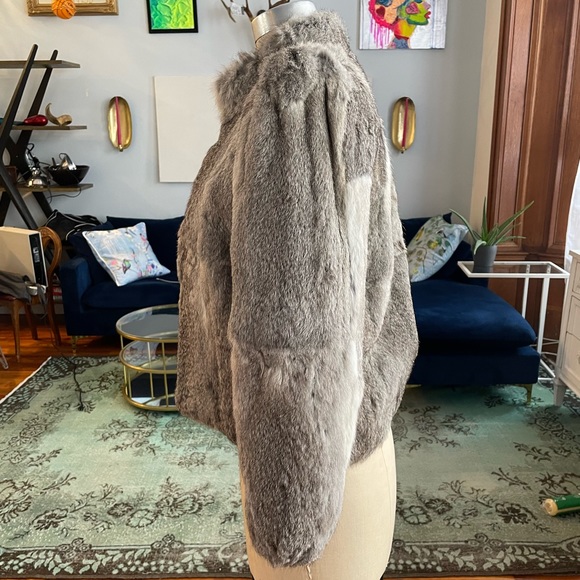 Gorgeous rabbit fur strong shoulder jacket! - Picture 7 of 7